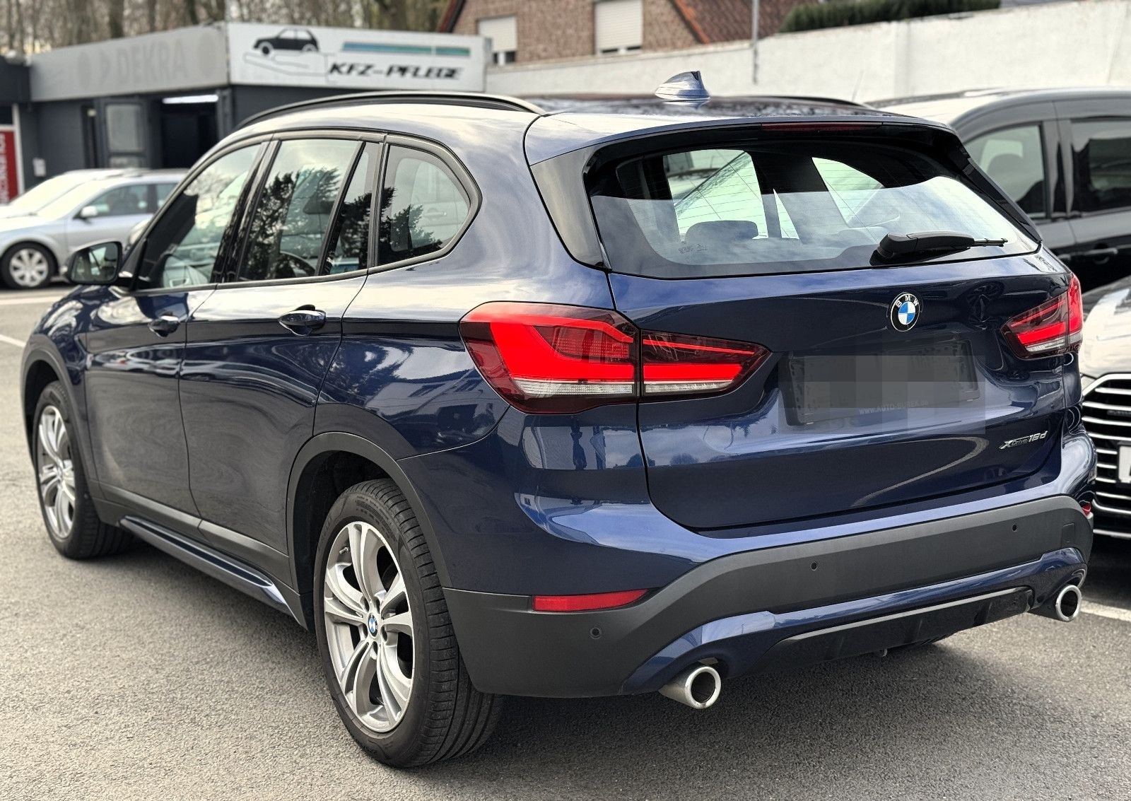 BMW X1 xDrive18d Sport Line Navi LED Leder AHK HiFi foto 4