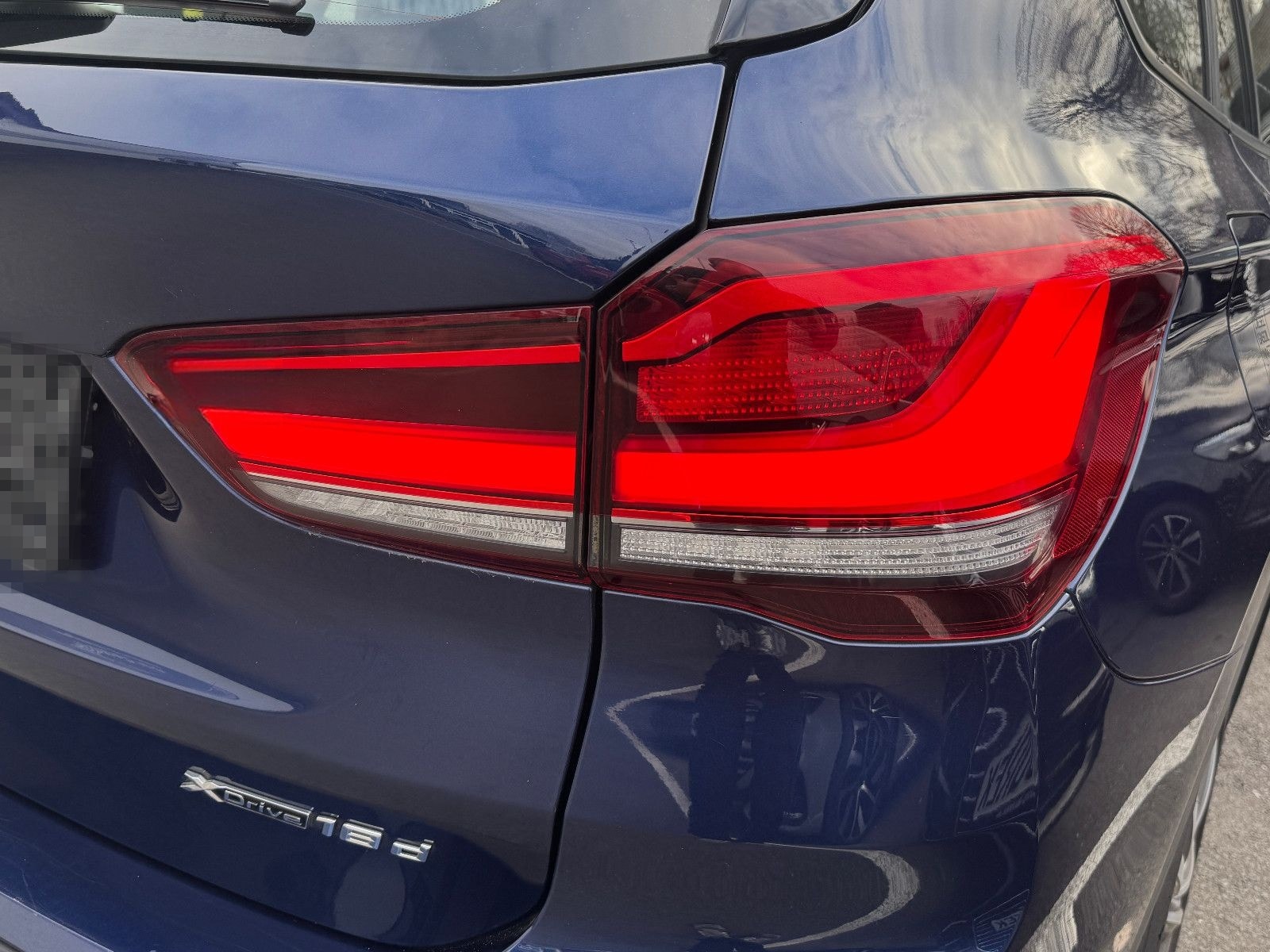 BMW X1 xDrive18d Sport Line Navi LED Leder AHK HiFi foto 8