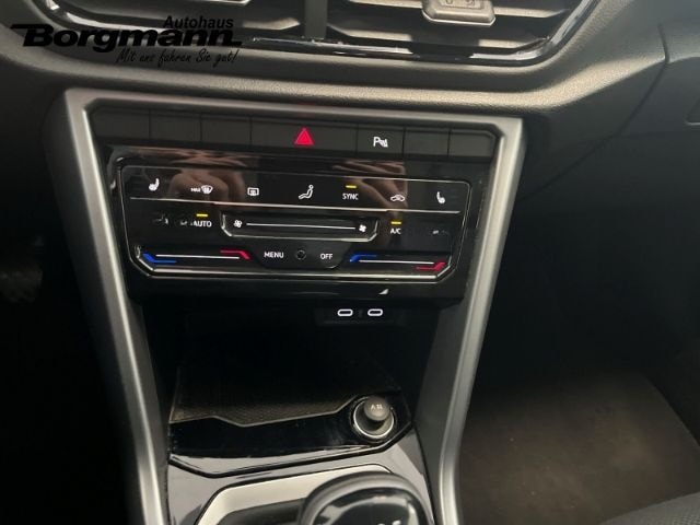 Volkswagen T-Roc Life Digitales Cockpit LED Apple CarPlay A foto 16