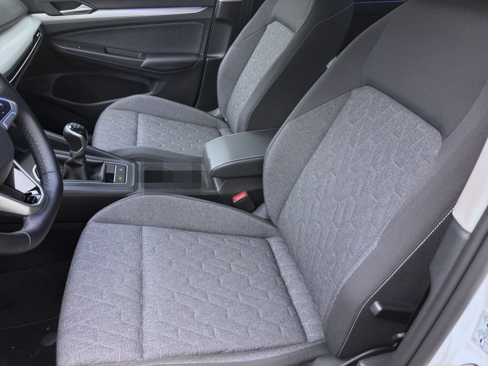 Volkswagen Golf 1.0 TSI MOVE PDC LED SITZHZG DAB+ foto 9