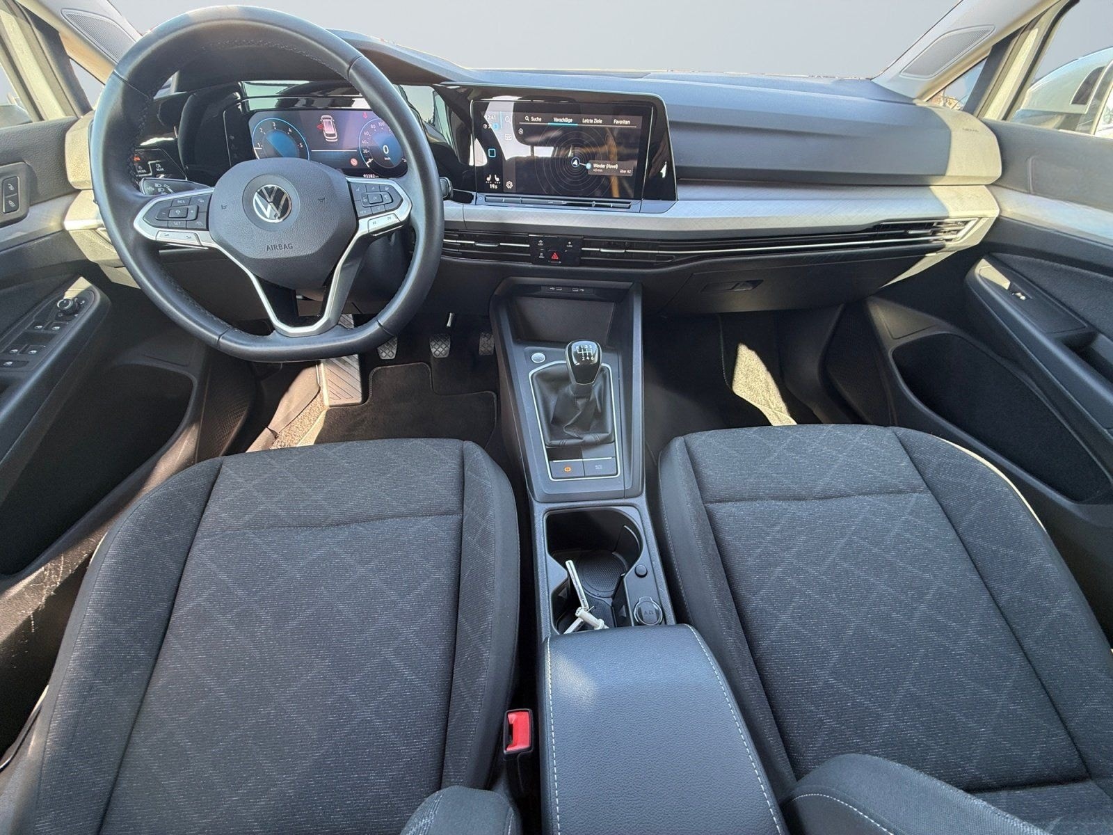 Volkswagen Golf VIII Variant Life 2.0 TDI Parklenkassistent foto 8