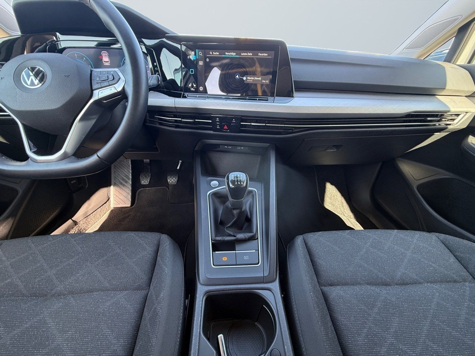 Volkswagen Golf VIII Variant Life 2.0 TDI Parklenkassistent foto 9