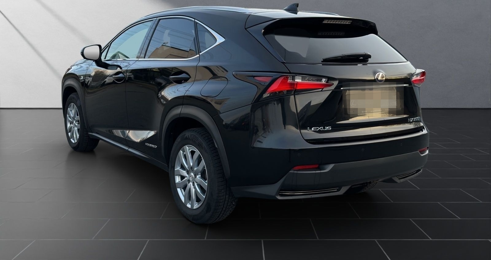Lexus NX 300 h*FSPORT*4x4*1HD*SCHIEBD*HUD 15J-GARANTIE foto 3