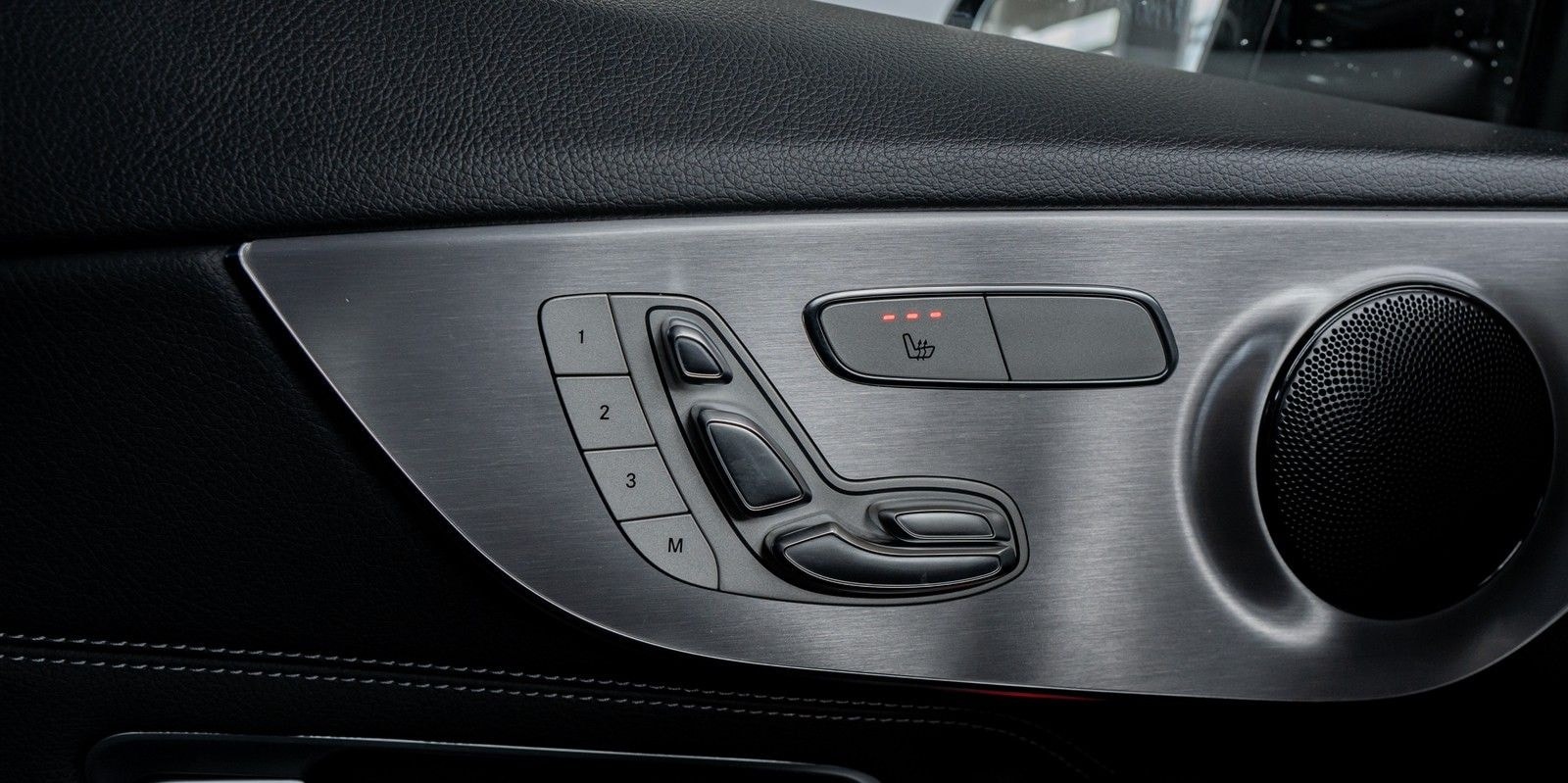 Mercedes-Benz C 300 AMG *NIGHT*360°*SPUR*VIRTUAL*TOT*MEMORY* foto 13