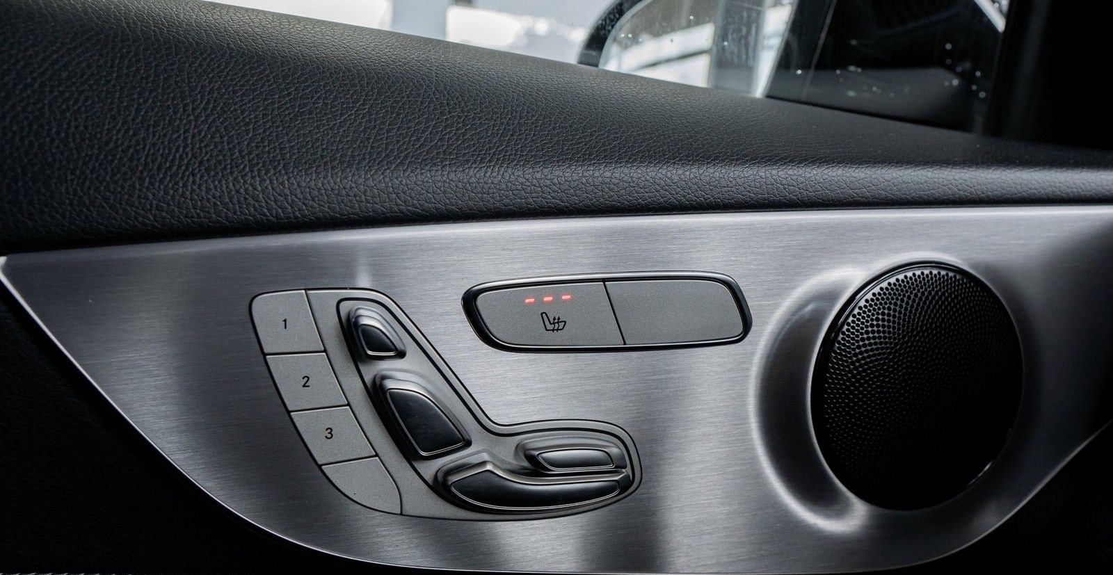 Mercedes-Benz C 300 AMG *NIGHT*360°*SPUR*VIRTUAL*TOT*MEMORY* foto 14