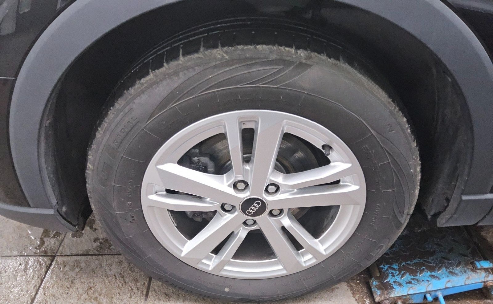 Audi Q3 35 TDI Navi+ LED vc PDC Shz foto 11