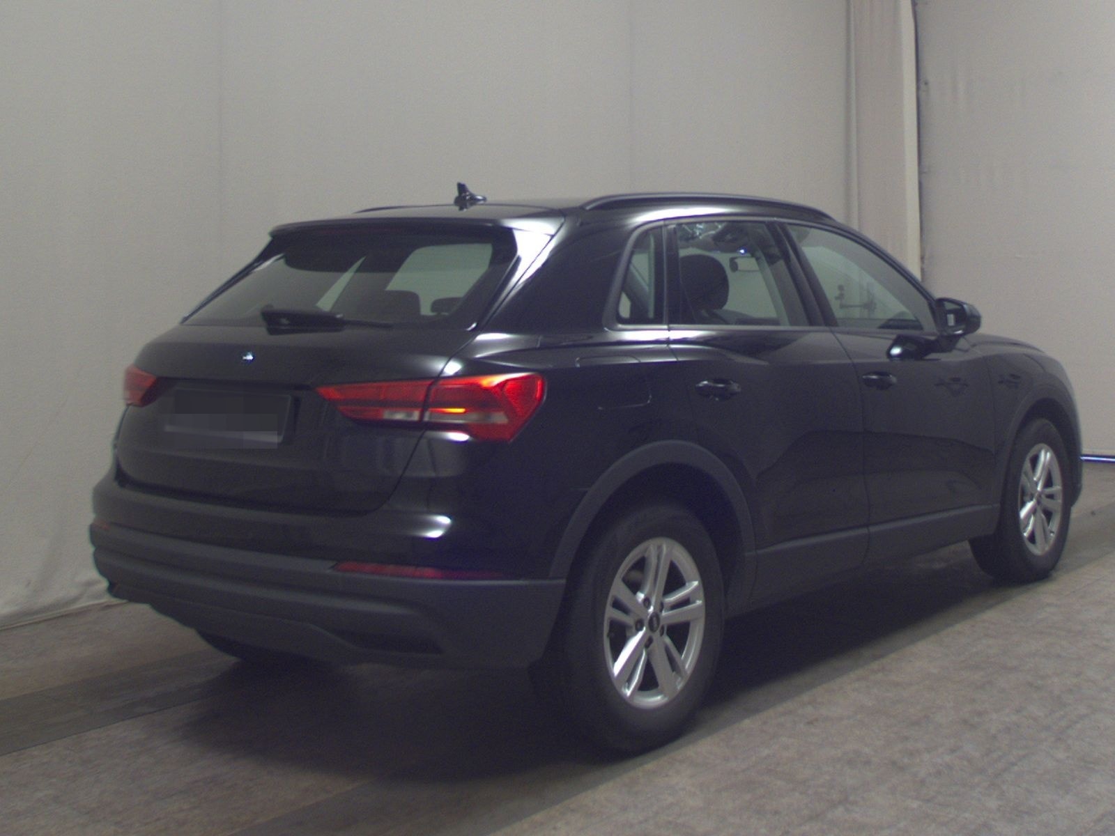 Audi Q3 35 TDI Navi+ LED vc PDC Shz foto 4