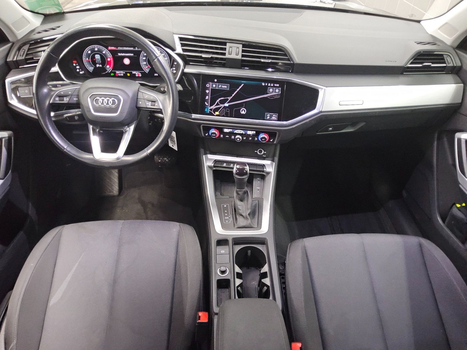 Audi Q3 35 TDI Navi+ LED vc PDC Shz foto 5