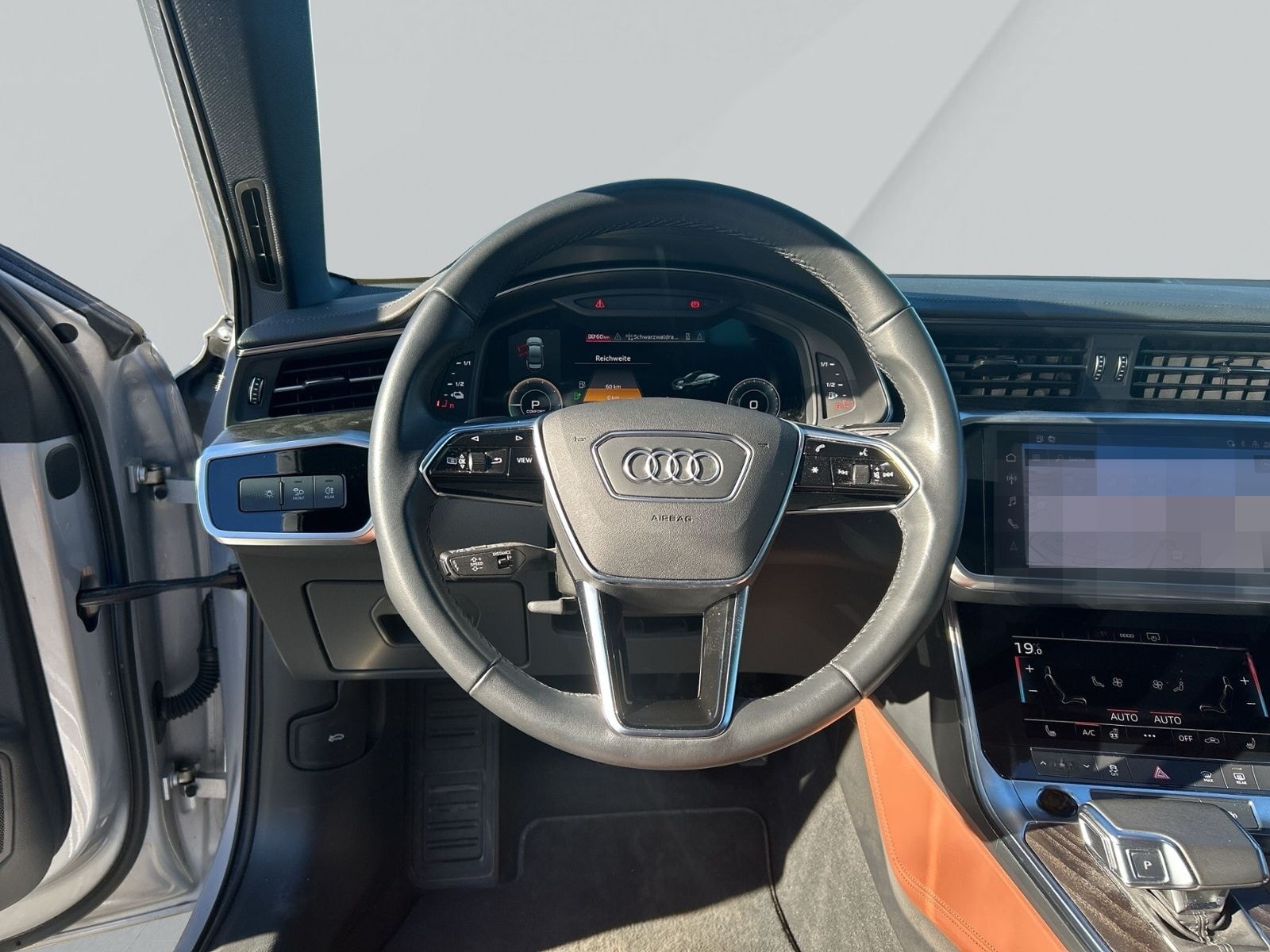 Audi A6 Limousine 50 TFSI e quattro S tronic design A foto 8