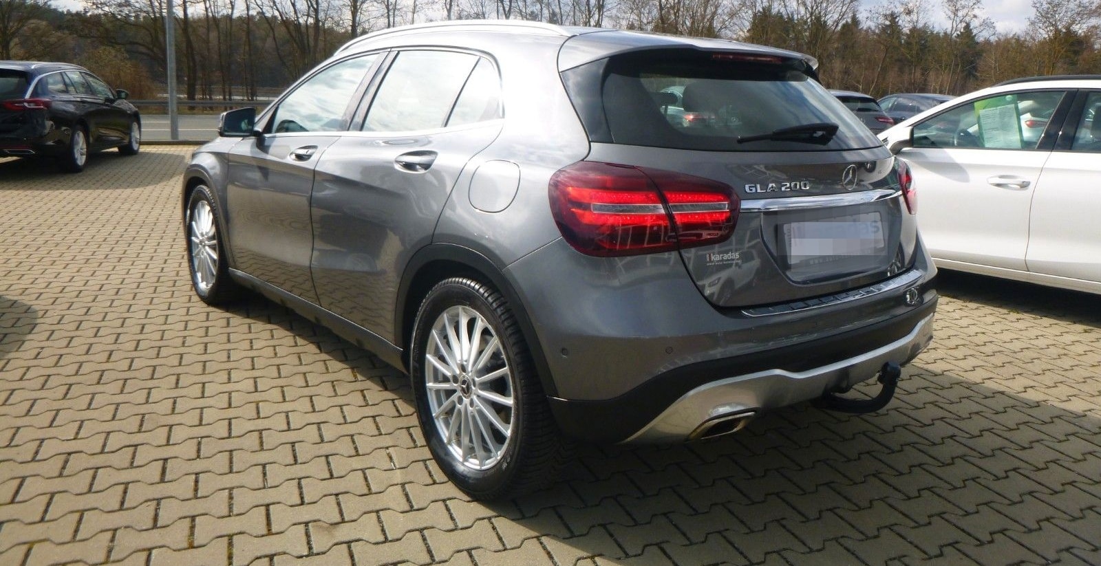 Mercedes-Benz GLA 200  >AUT/AHK/NAV/KAM/LED-Licht/LEDER< foto 4