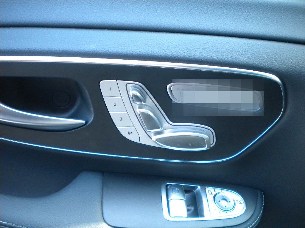 Mercedes-Benz V 300 AVANTGARDE AMG 4x4 MBUX*MBeam*AIR*STHZG* foto 10