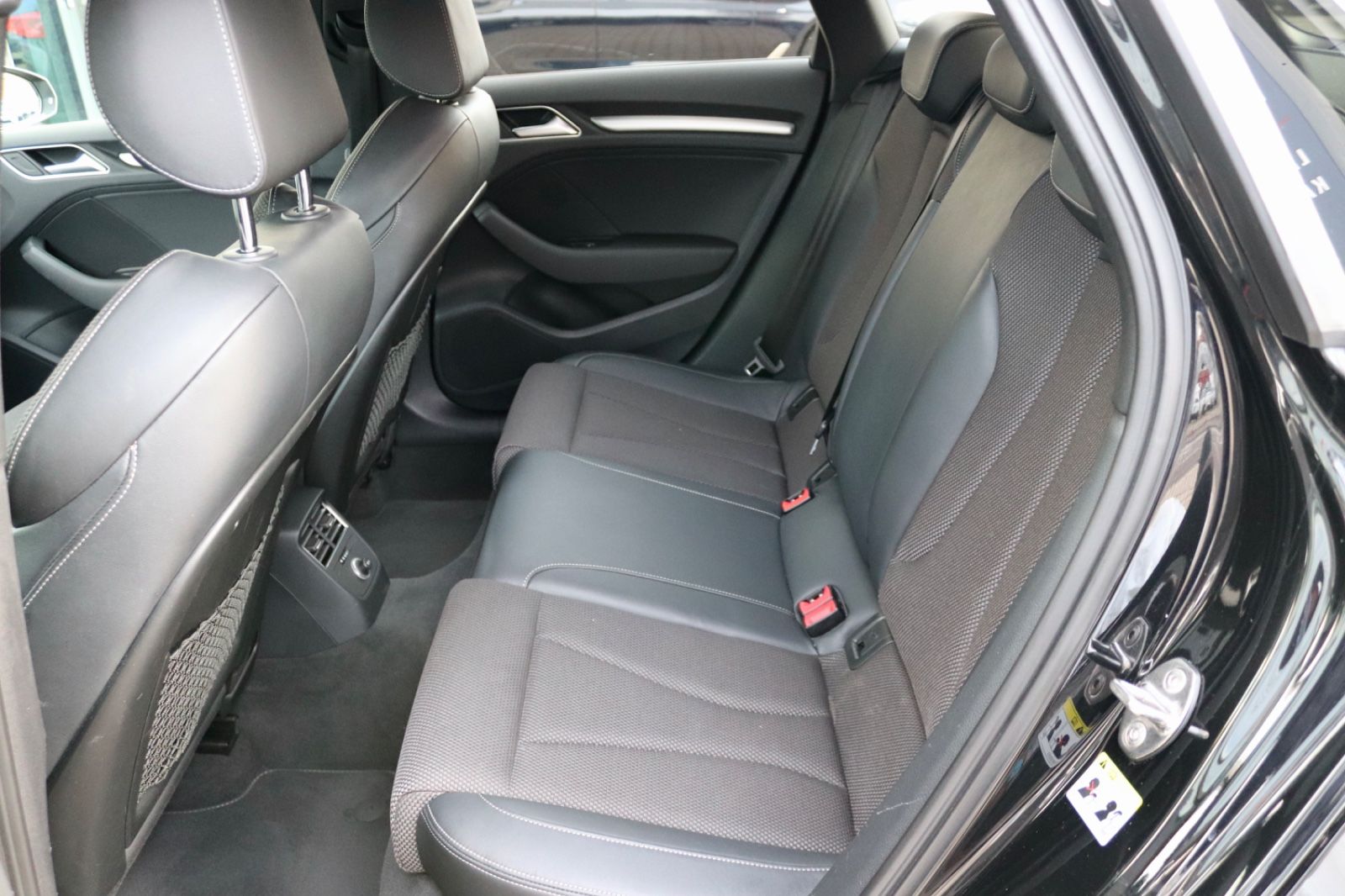 Audi A3 Sportback 35 TDI S-Line DSP Kamera exclusive foto 12