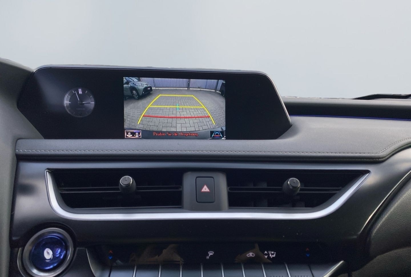 Lexus UX 250h Launch Edition *Bi-LED*ACC*CAM*SHZ*Navi* foto 16