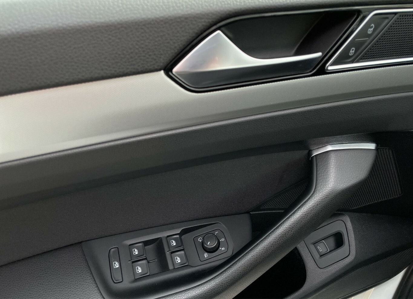 Volkswagen Passat Variant 2.0 TDI Comfortline 4Motion DSG A foto 12