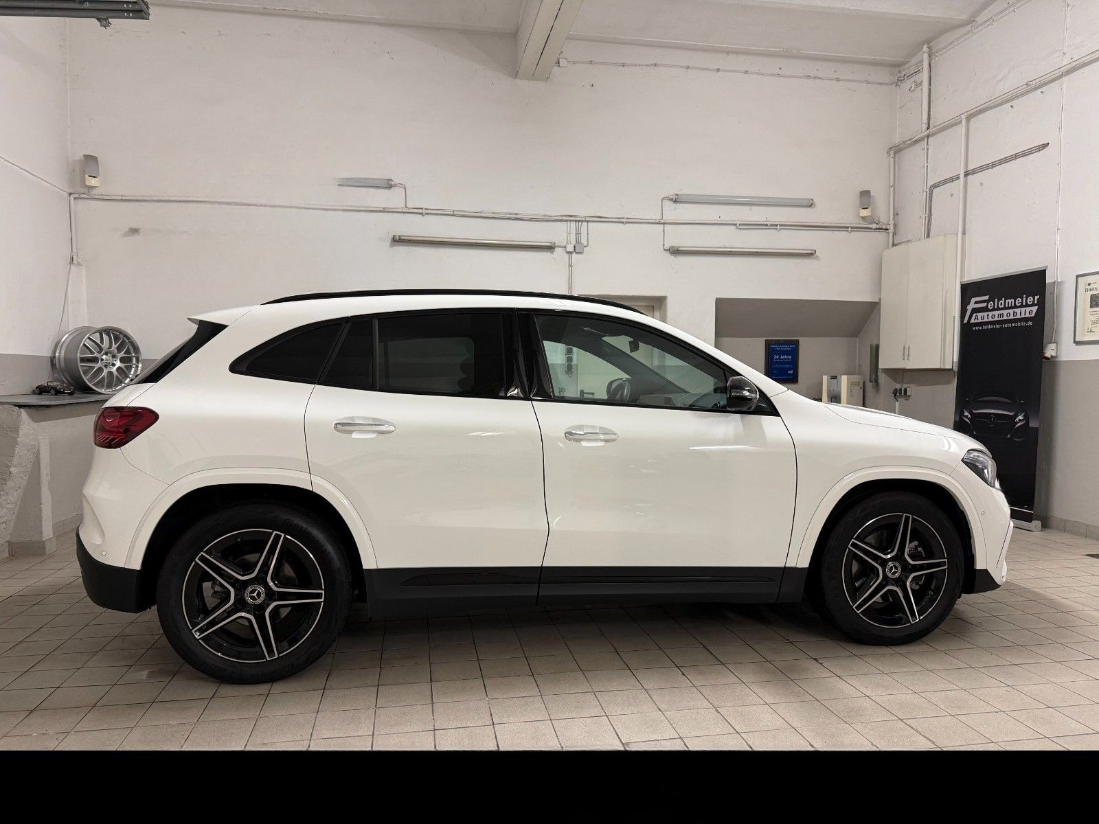Mercedes-Benz GLA 180 AMG*Night*Distronic*Tot*AHK*MultiLED*360 foto 2