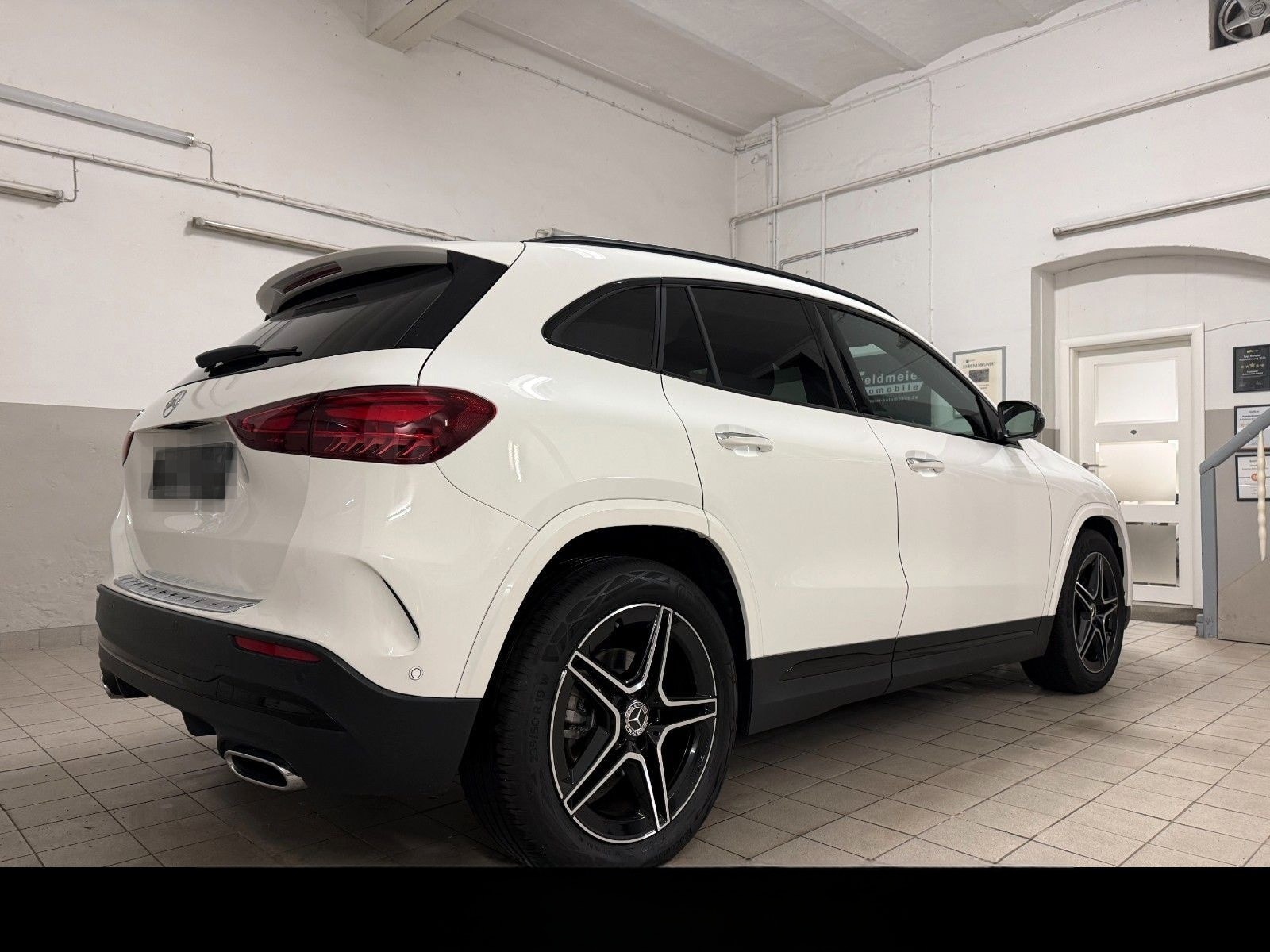 Mercedes-Benz GLA 180 AMG*Night*Distronic*Tot*AHK*MultiLED*360 foto 15