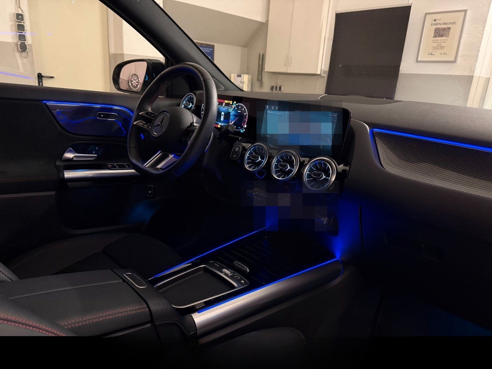 Mercedes-Benz GLA 180 AMG*Night*Distronic*Tot*AHK*MultiLED*360 foto 5