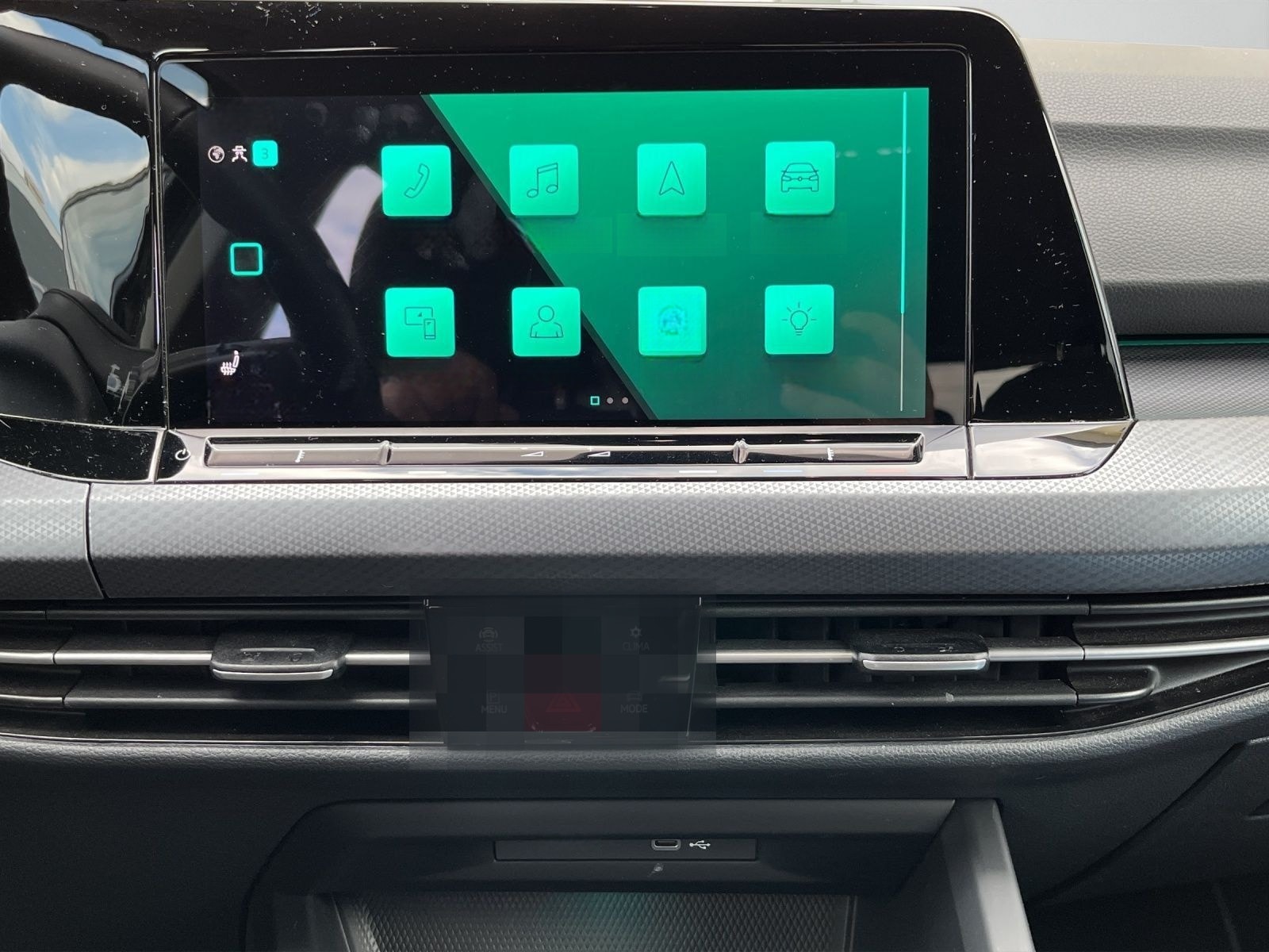 Volkswagen Golf VIII ACTIVE 1.5 TSI LED ACC NAVI SHZ REAR V foto 12