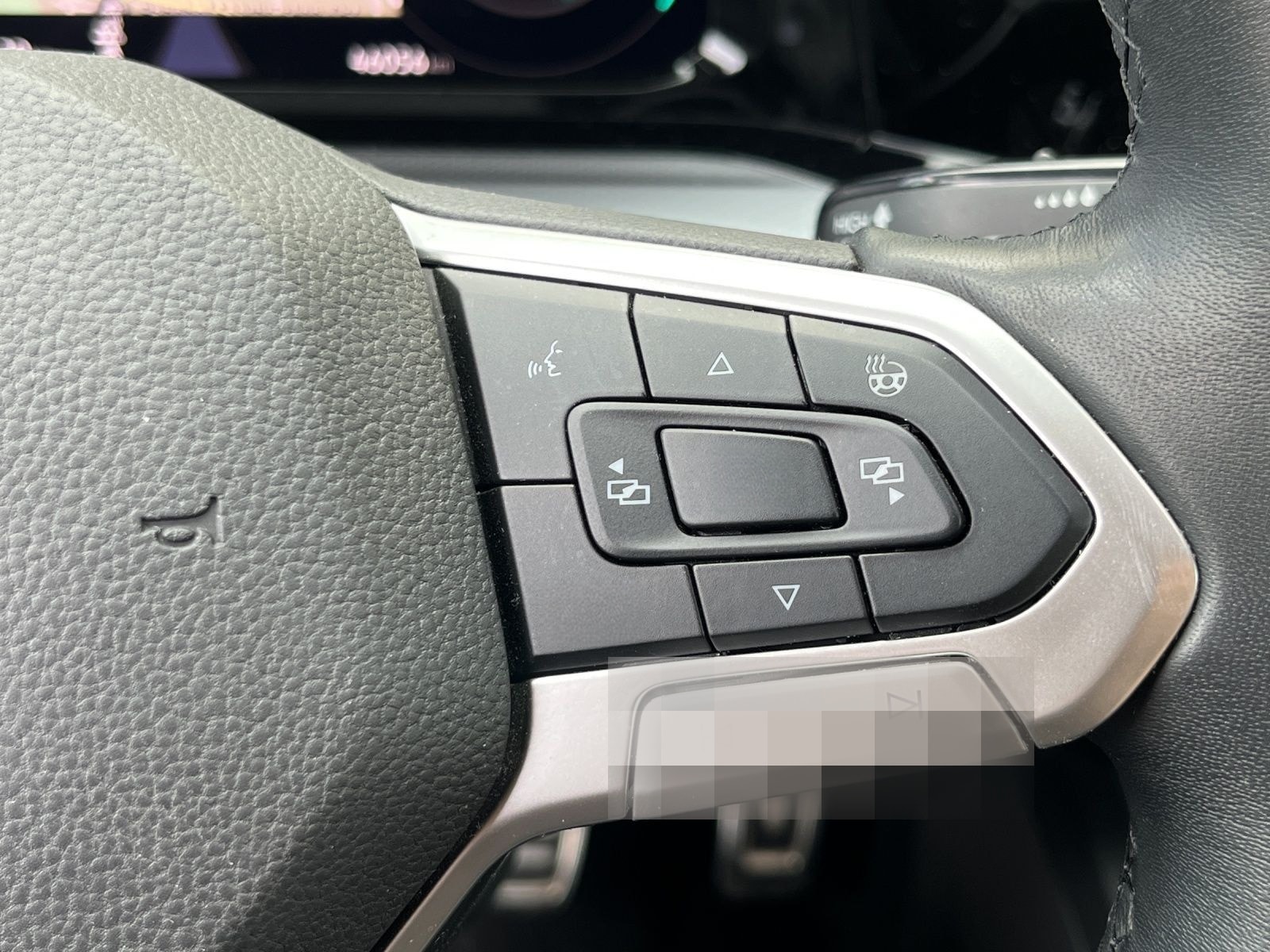 Volkswagen Golf VIII ACTIVE 1.5 TSI LED ACC NAVI SHZ REAR V foto 18