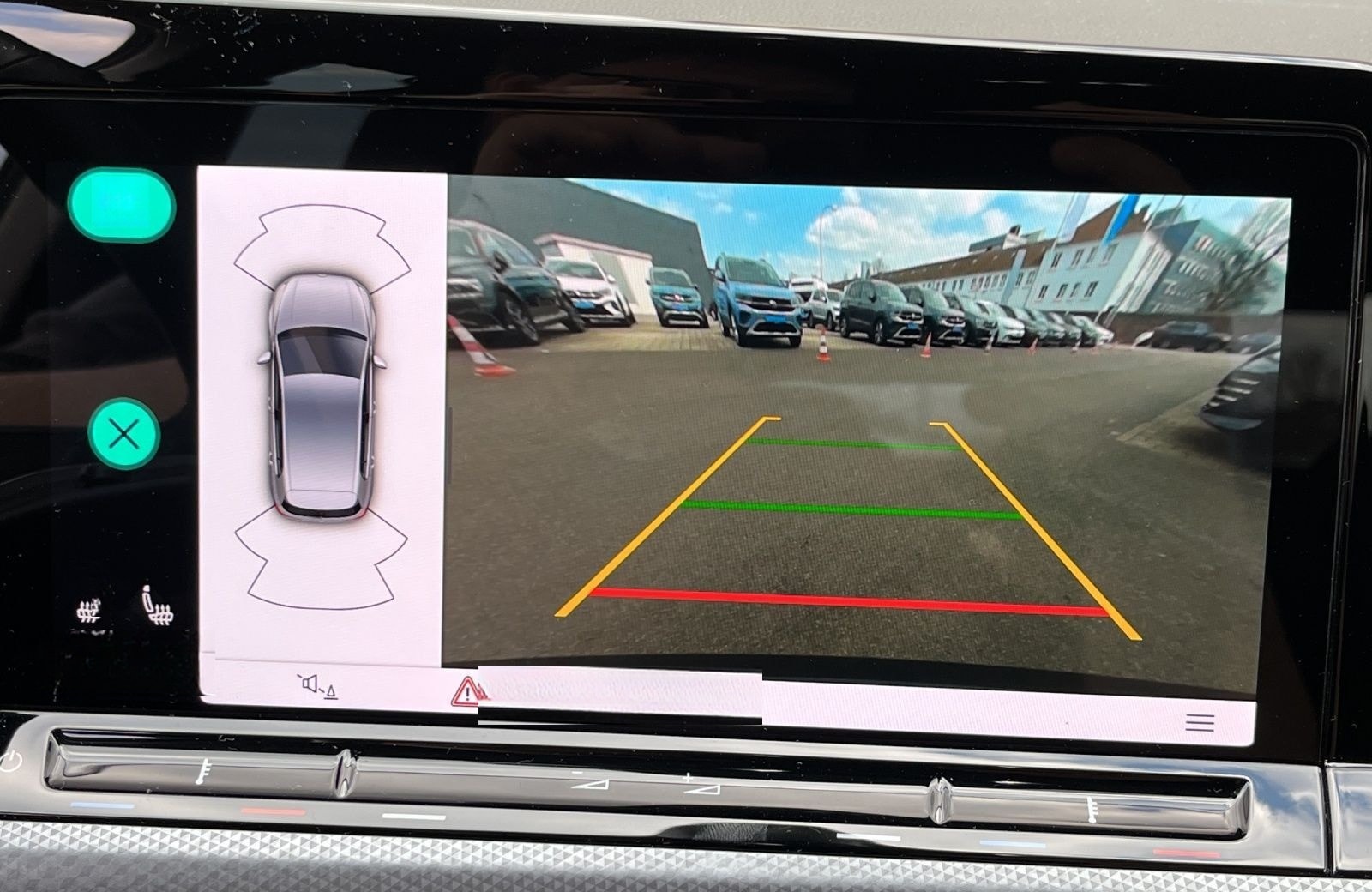 Volkswagen Golf VIII ACTIVE 1.5 TSI LED ACC NAVI SHZ REAR V foto 19