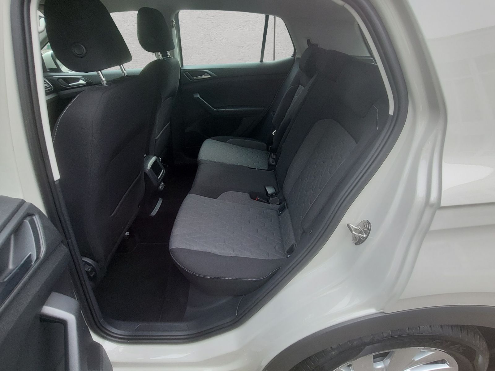 Volkswagen T-Cross 1.0 TSI Life IQ.Drive/Kamera/Navi foto 17