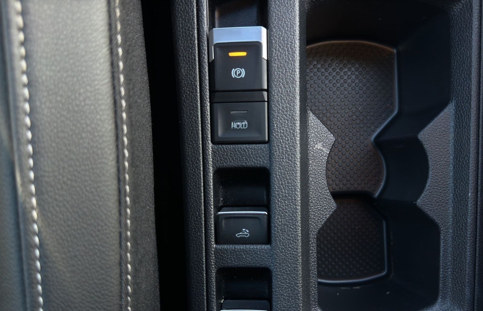 Volkswagen T-Roc Cabrio 1.5 TSI DSG R-LINE BLACK LEDER LM19 foto 16