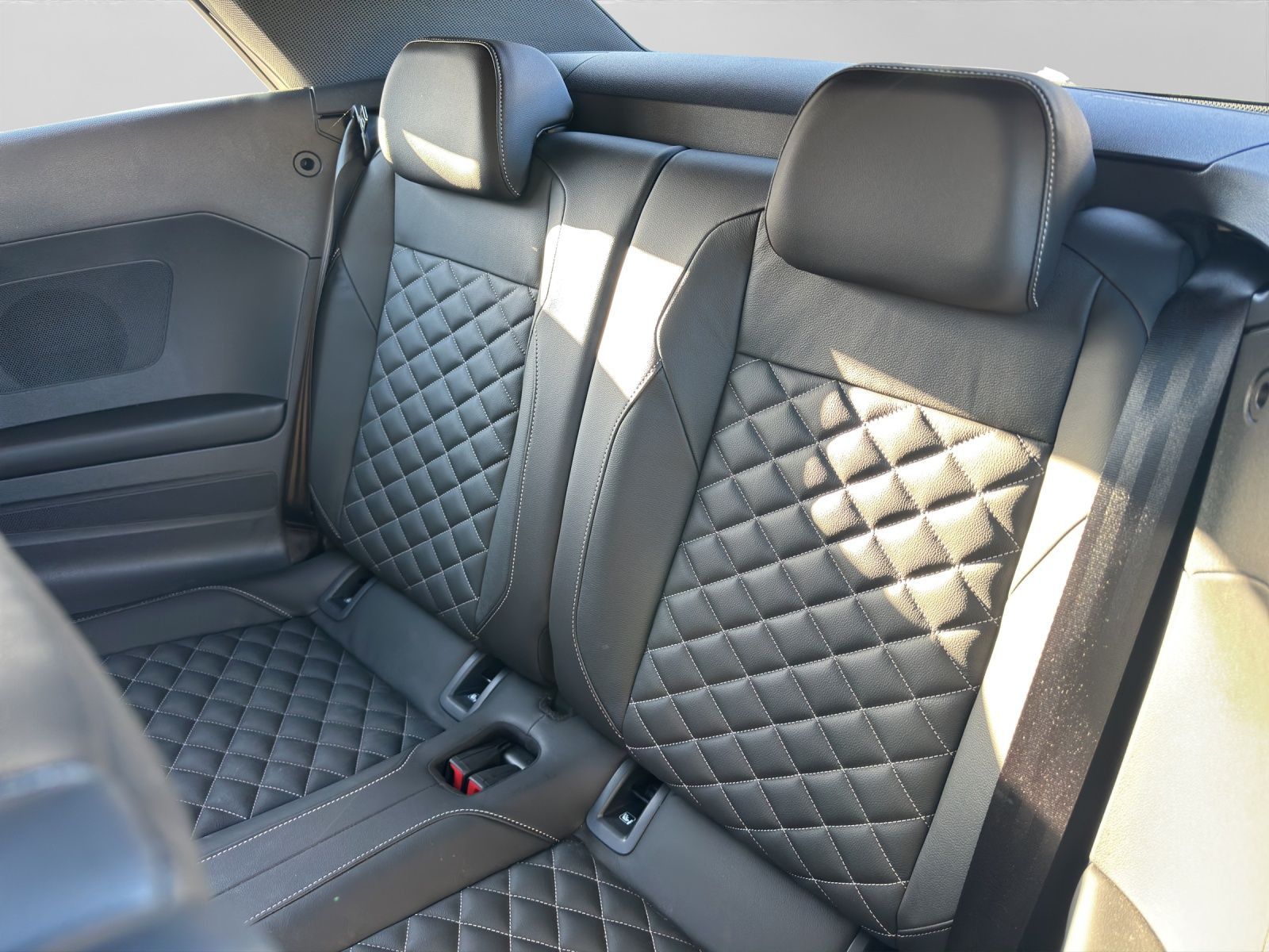 Volkswagen T-Roc Cabrio 1.5 TSI DSG R-LINE BLACK LEDER LM19 foto 6