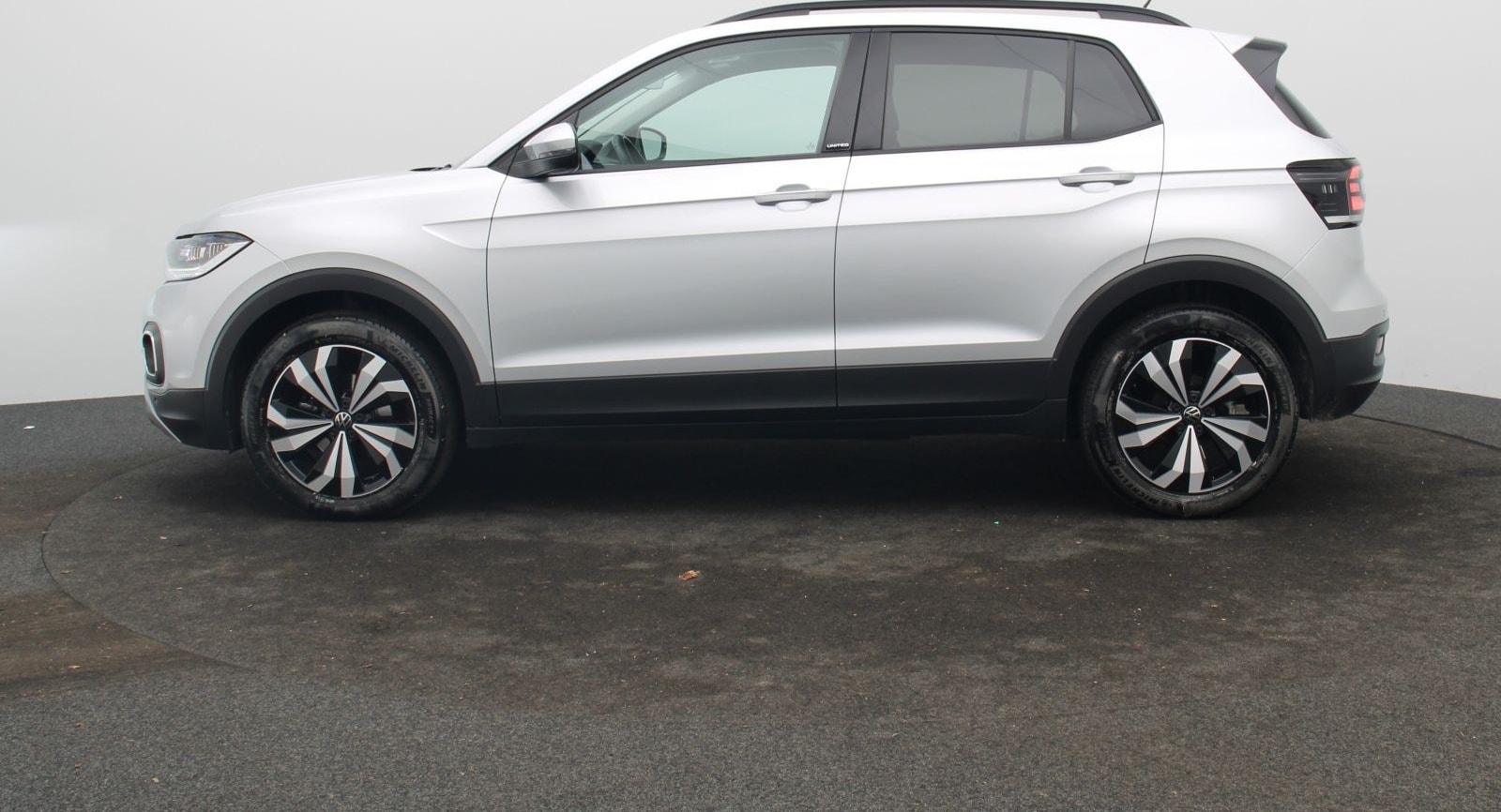 Volkswagen T-Cross United 1.5 TSI DSG / Navi, App, RFK, LED foto 5