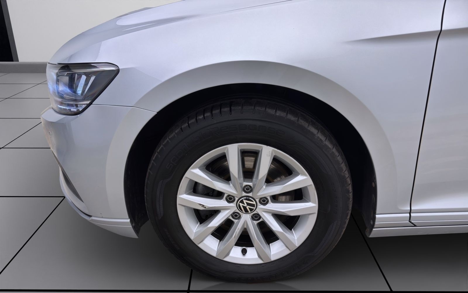 Volkswagen Passat Variant 2.0 TDI DSG BUSINESS AHK KAMERA N foto 8