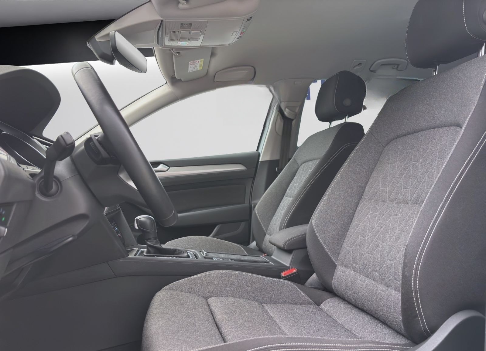 Volkswagen Passat Variant 2.0 TDI DSG BUSINESS AHK KAMERA N foto 9