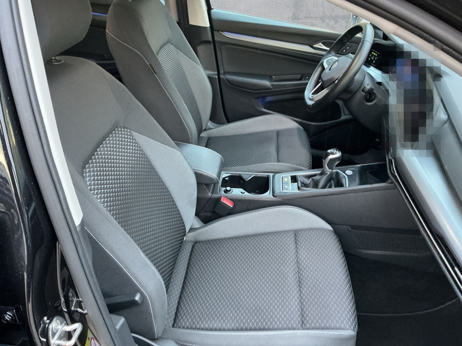 Volkswagen Golf VIII 1.5 TSI ACTIVE LEDplus+NAVI+STDHZG+HuD foto 13