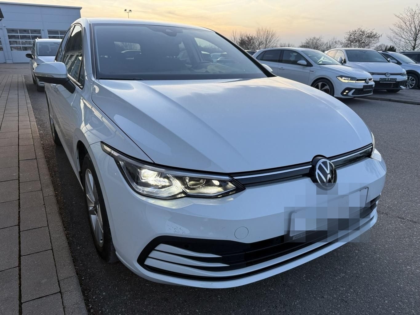 Volkswagen Golf 1.5 TSI Life APP-CONNECT+AHK+ACTIVE-INFO+LE foto 6