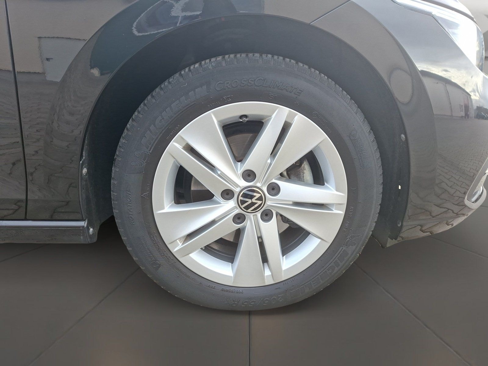 Volkswagen Golf VIII 1.5 TSI Life Akustikglas DynLicht LED foto 6