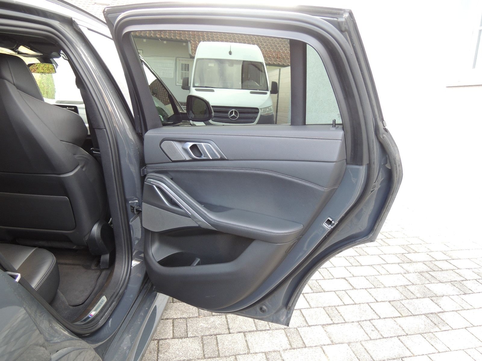 BMW X6 xDrive 40 d M Sport Panoramadach AHK schwenkb foto 16