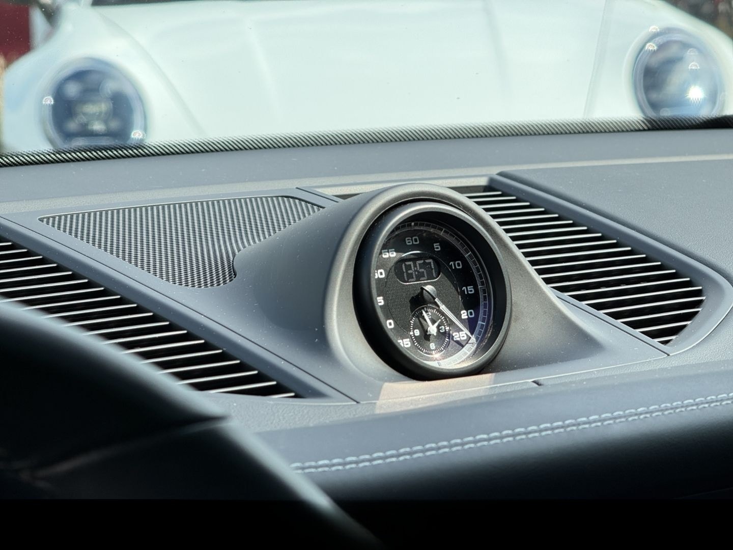 Porsche Macan GTS BOSE Sportabgas Panorama Standheizung foto 24