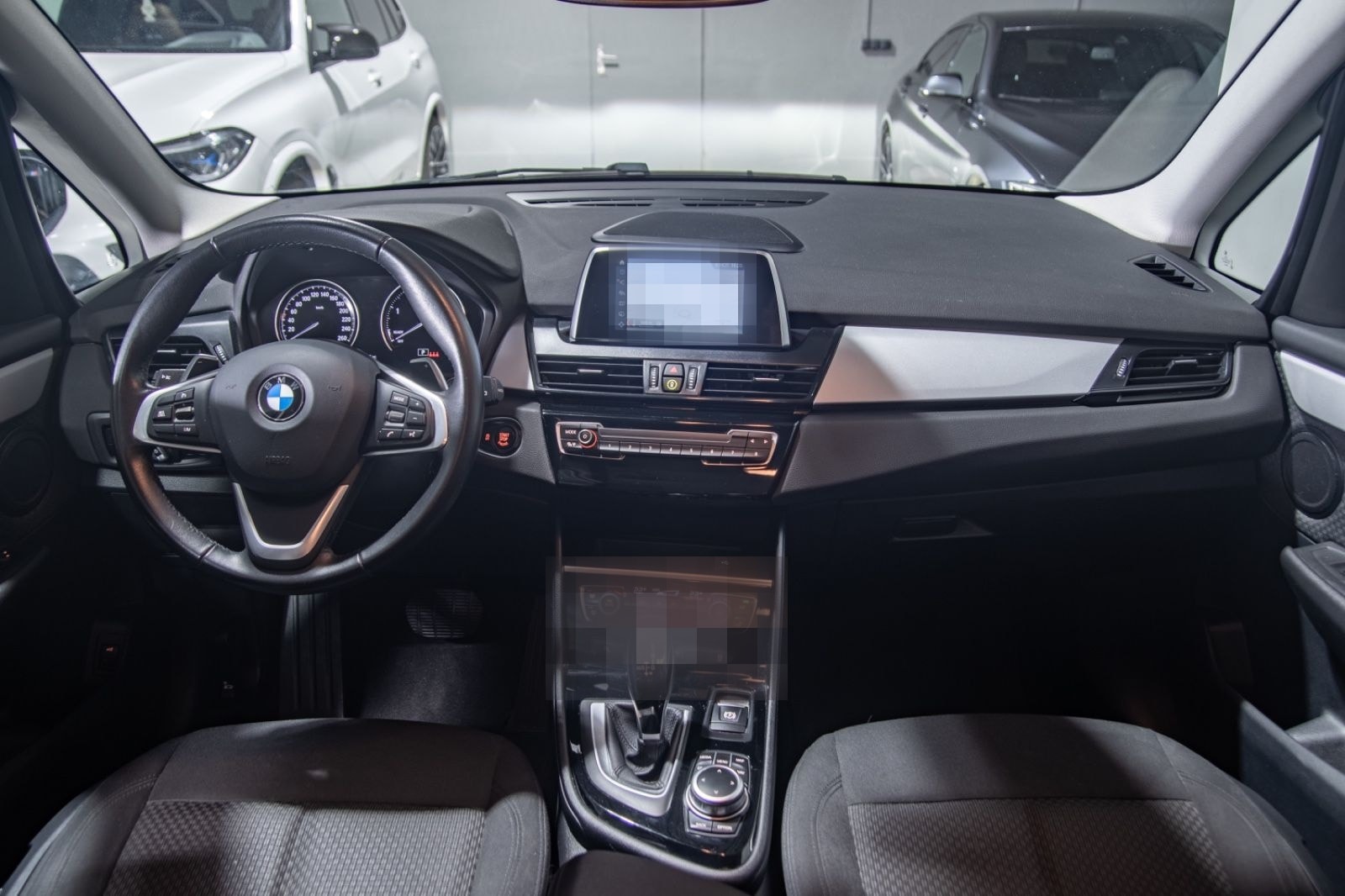 BMW 218d Gran Tourer xDrive AHK/Kamera/HiFi/DrivAsst foto 14