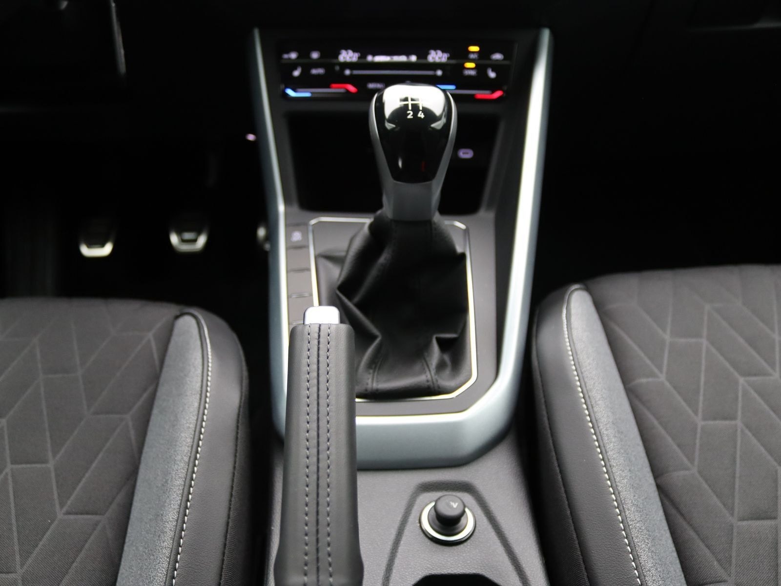 Volkswagen Polo Life 1.0 TSI/LED, ACC, PDC, AppConnect,DAB+ foto 13