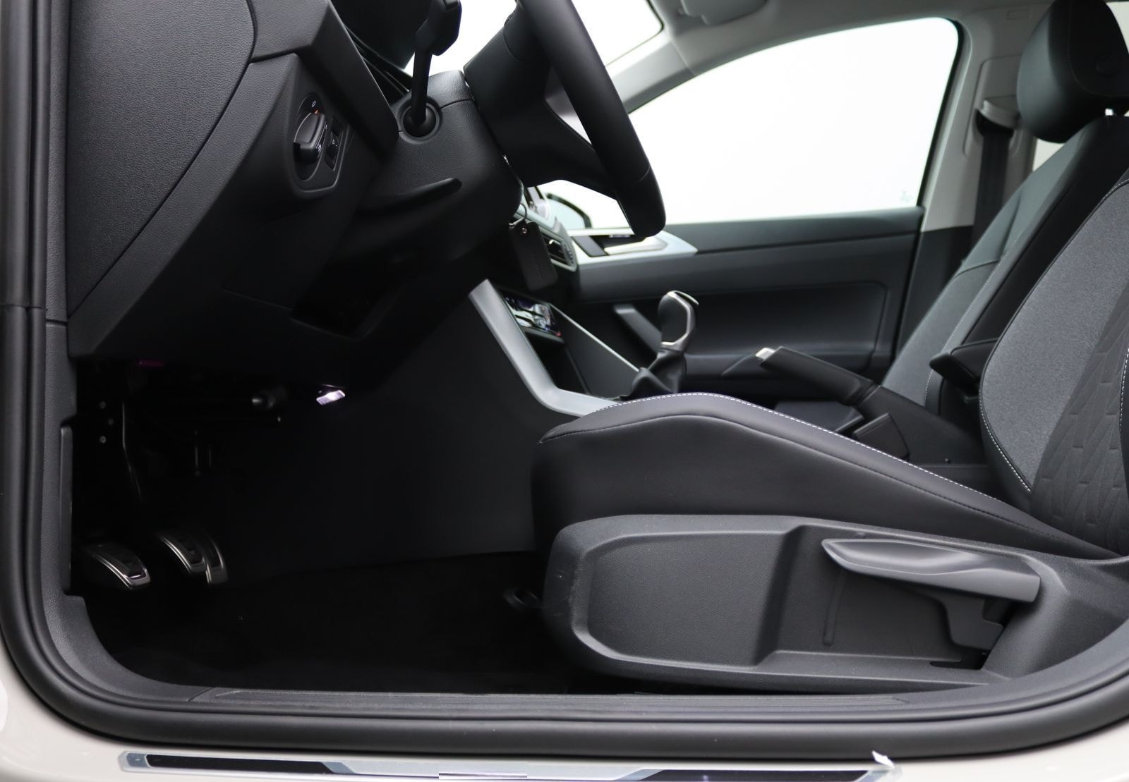 Volkswagen Polo Life 1.0 TSI/LED, ACC, PDC, AppConnect,DAB+ foto 17