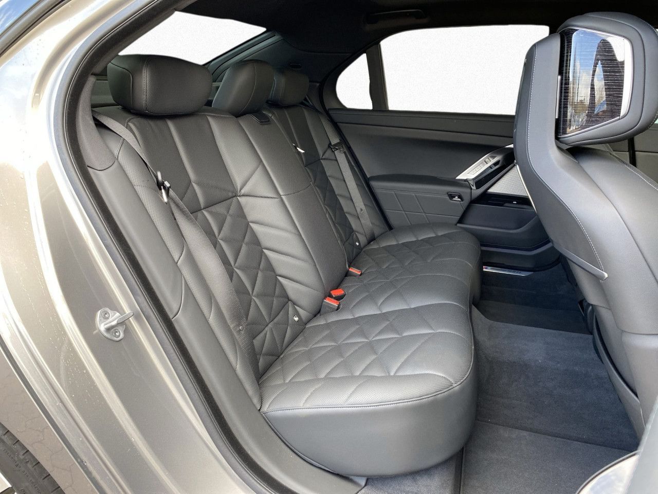 BMW 740d xDrive M SPORT AHK,SkyL,StHz,HUD,360° foto 12