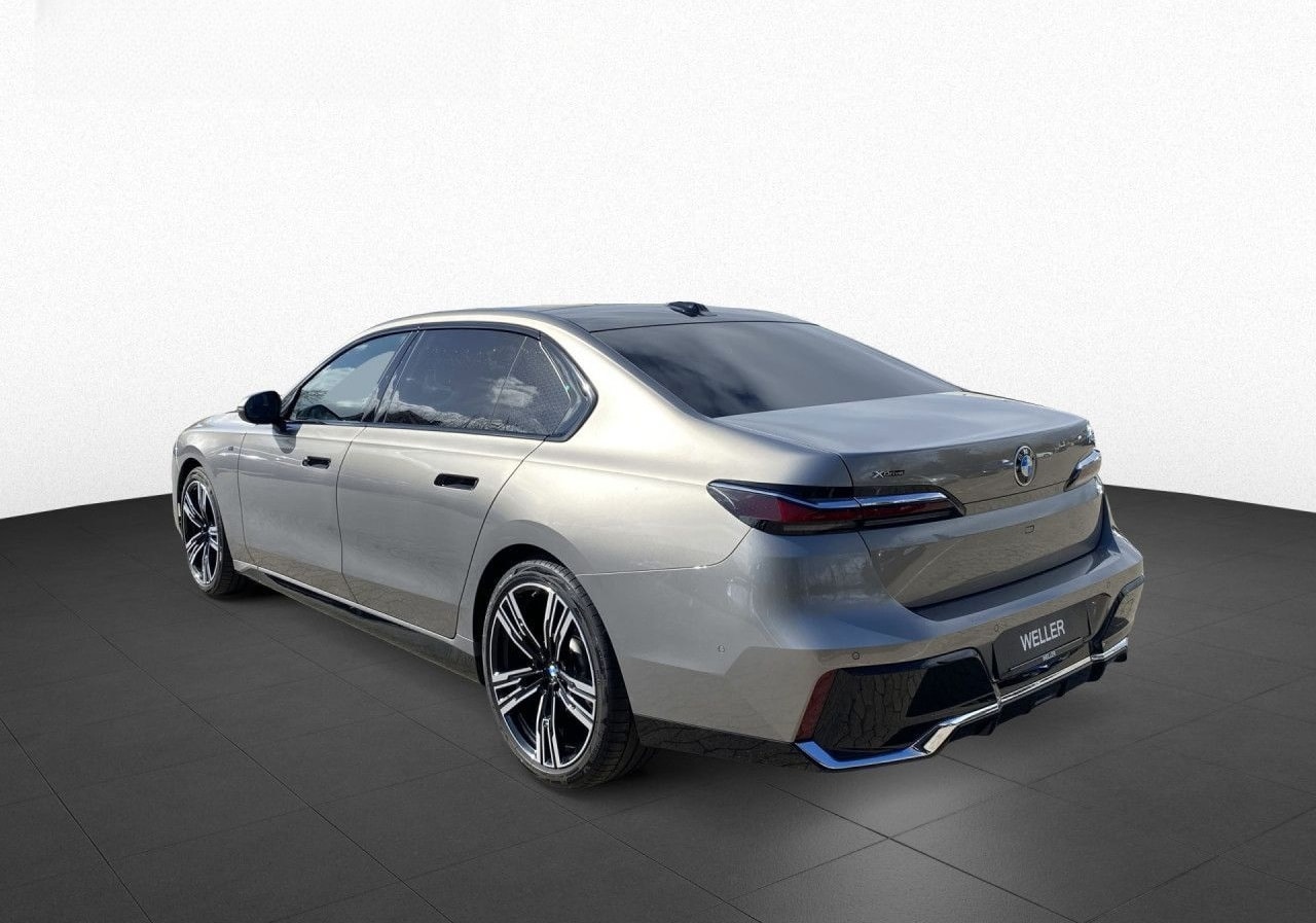 BMW 740d xDrive M SPORT AHK,SkyL,StHz,HUD,360° foto 6