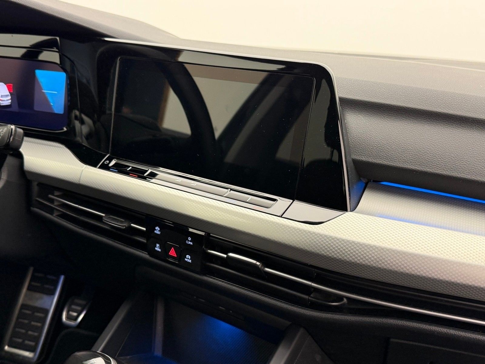 Volkswagen Golf 8 2.0 TDI Life IQ.Drive NaviKamera AHK foto 6