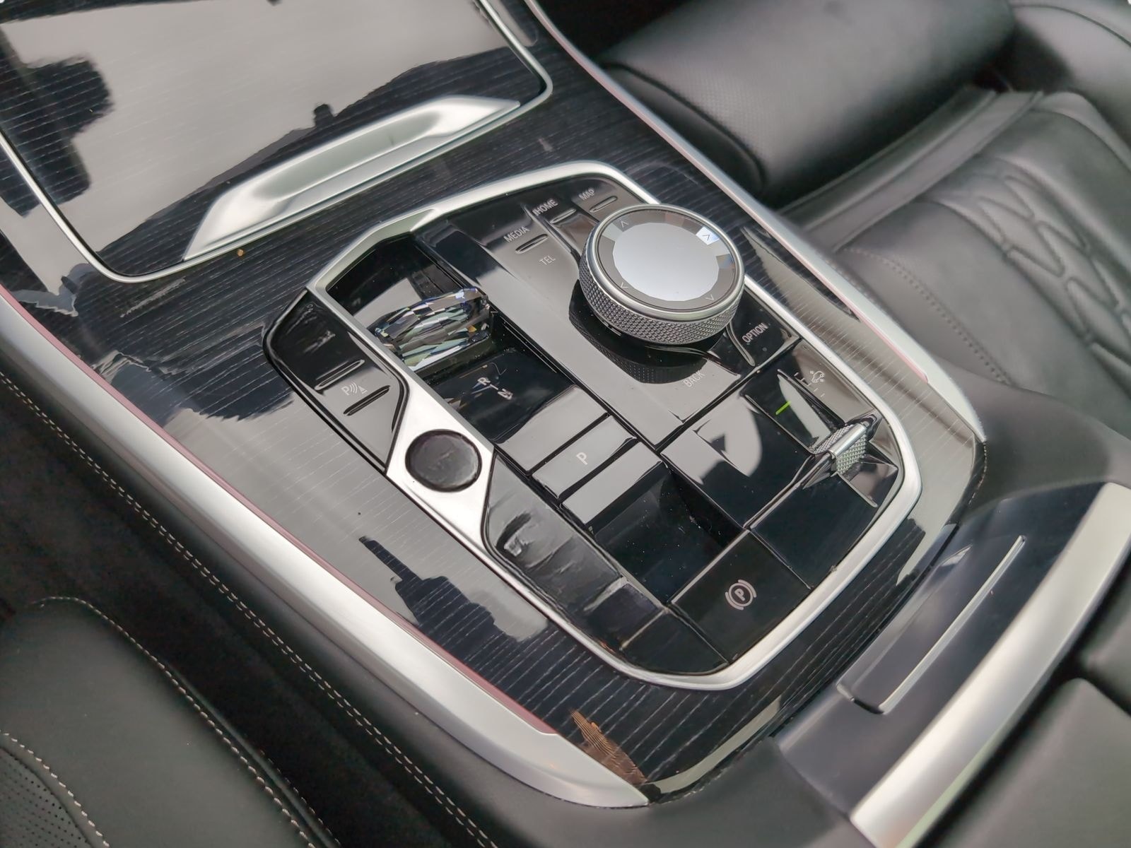 BMW X7 xDrive40i M Sport Standheizung Massage AHK foto 14