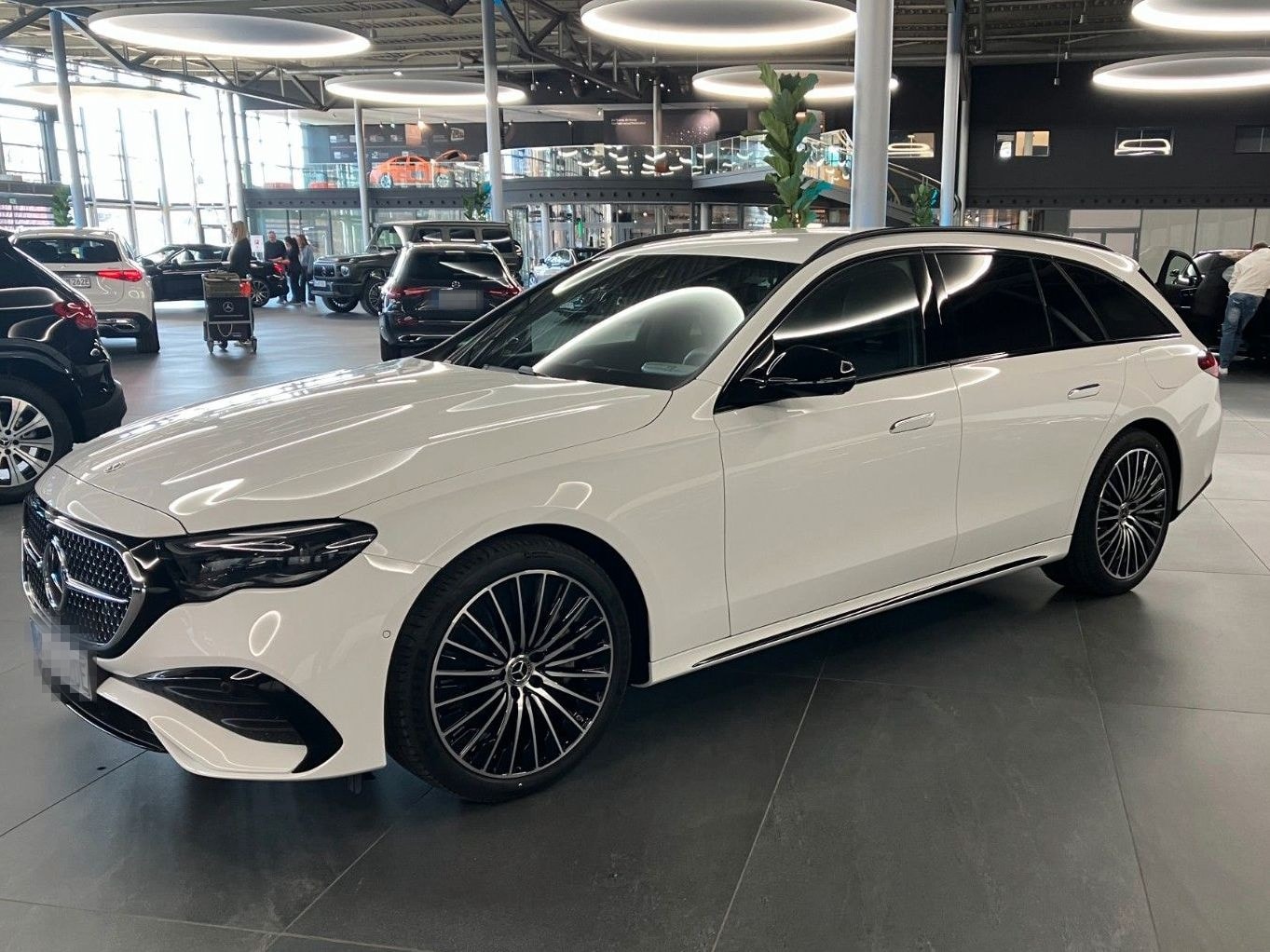 Mercedes-Benz E 300 E T-Modell E 300 de AMG Line Advanced Plus foto 1