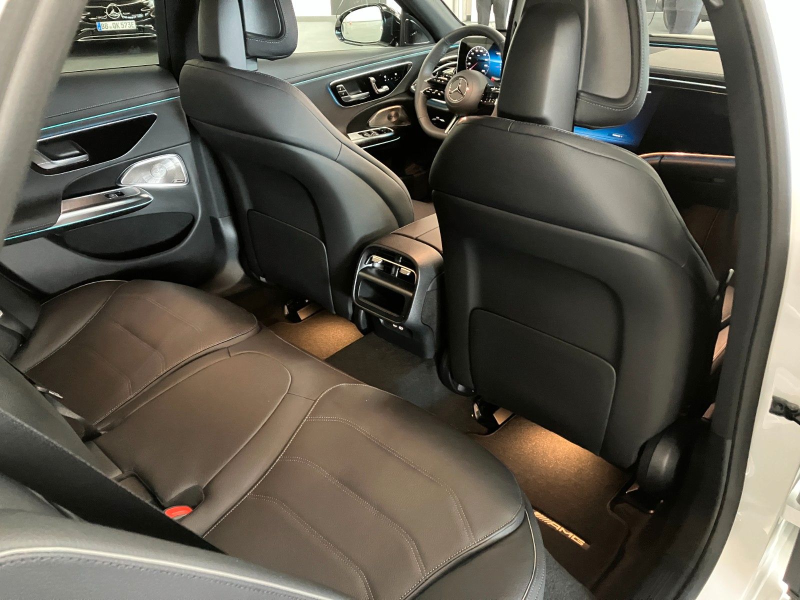 Mercedes-Benz E 300 E T-Modell E 300 de AMG Line Advanced Plus foto 14