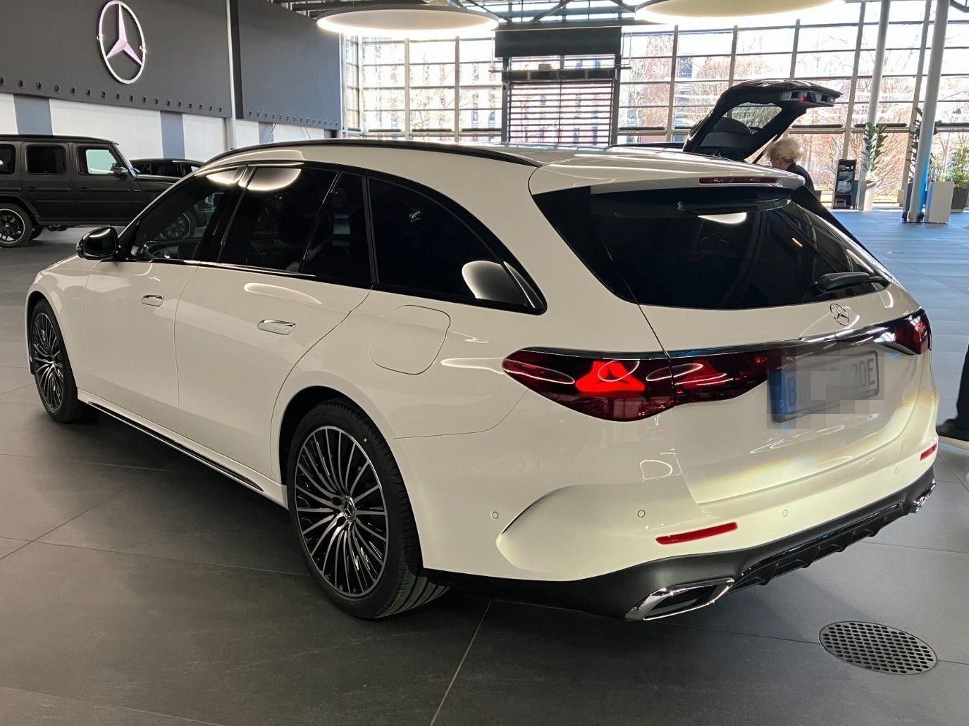 Mercedes-Benz E 300 E T-Modell E 300 de AMG Line Advanced Plus foto 6