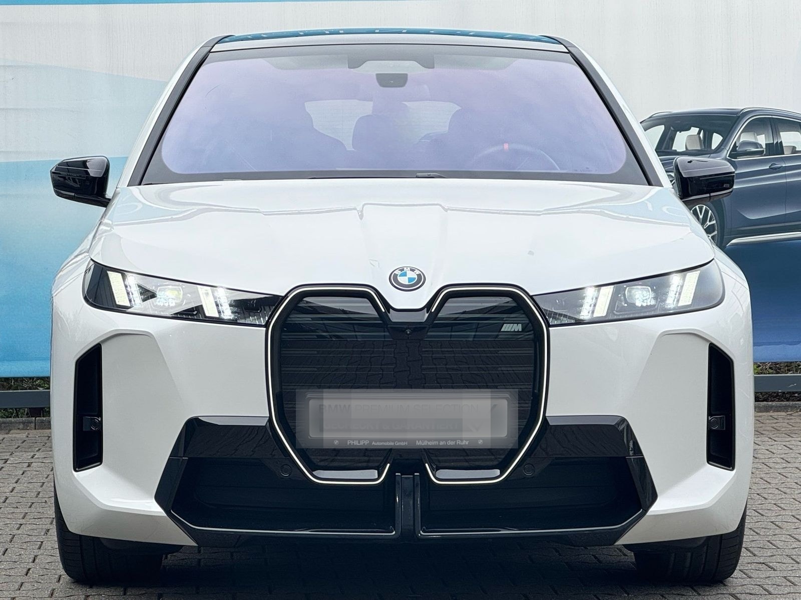 BMW iX M70 xDrive M Sport Pro B&W Pano AHK Autobahna foto 24