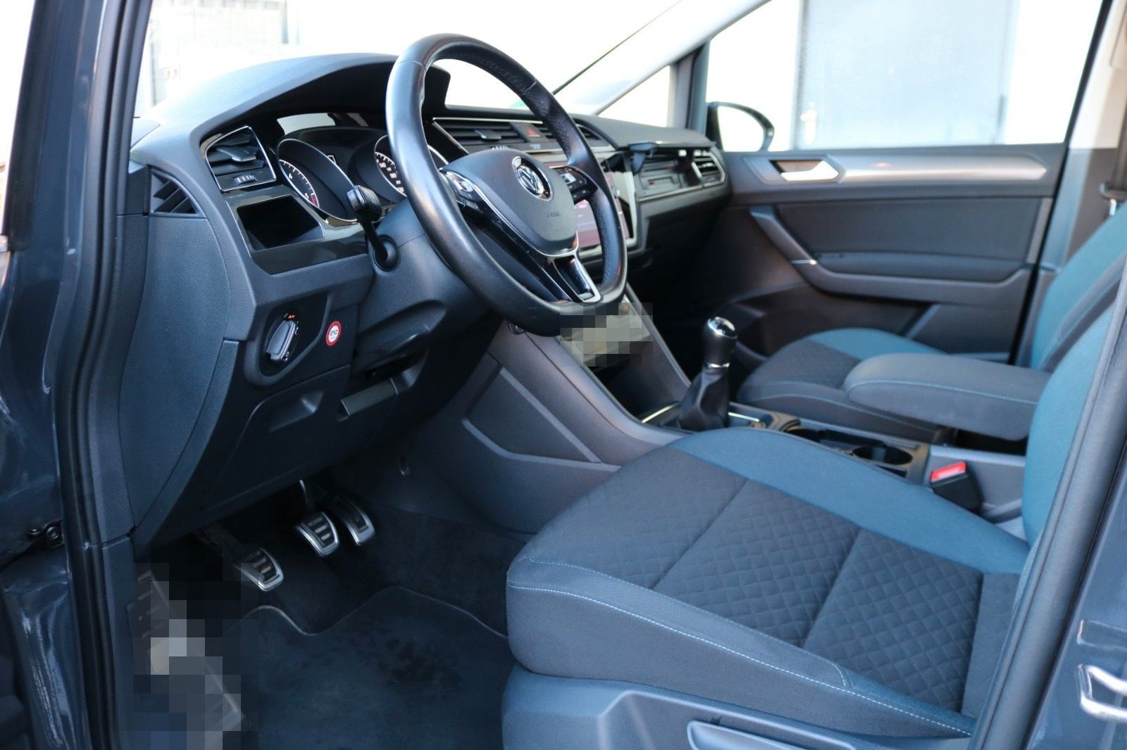 Volkswagen Touran 1.6D IQ.DRIVE*7-Sitzer*Parklenkassistent* foto 6