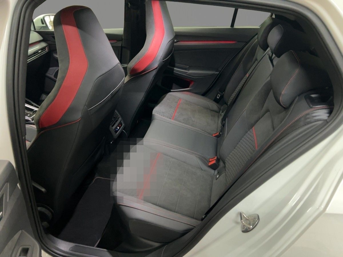 Volkswagen Golf VIII 2.0 TSI GTI DSG Clubsport Pano IQ.Ligh foto 10