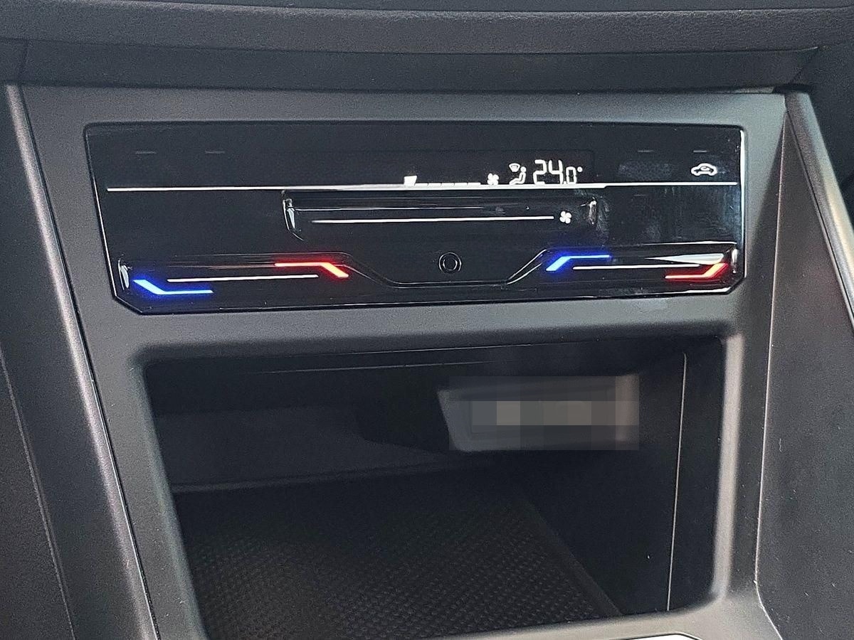 Volkswagen Polo 1.0 TSI DSG R-Line V-COCK MATRIX ACC R-KAM foto 21