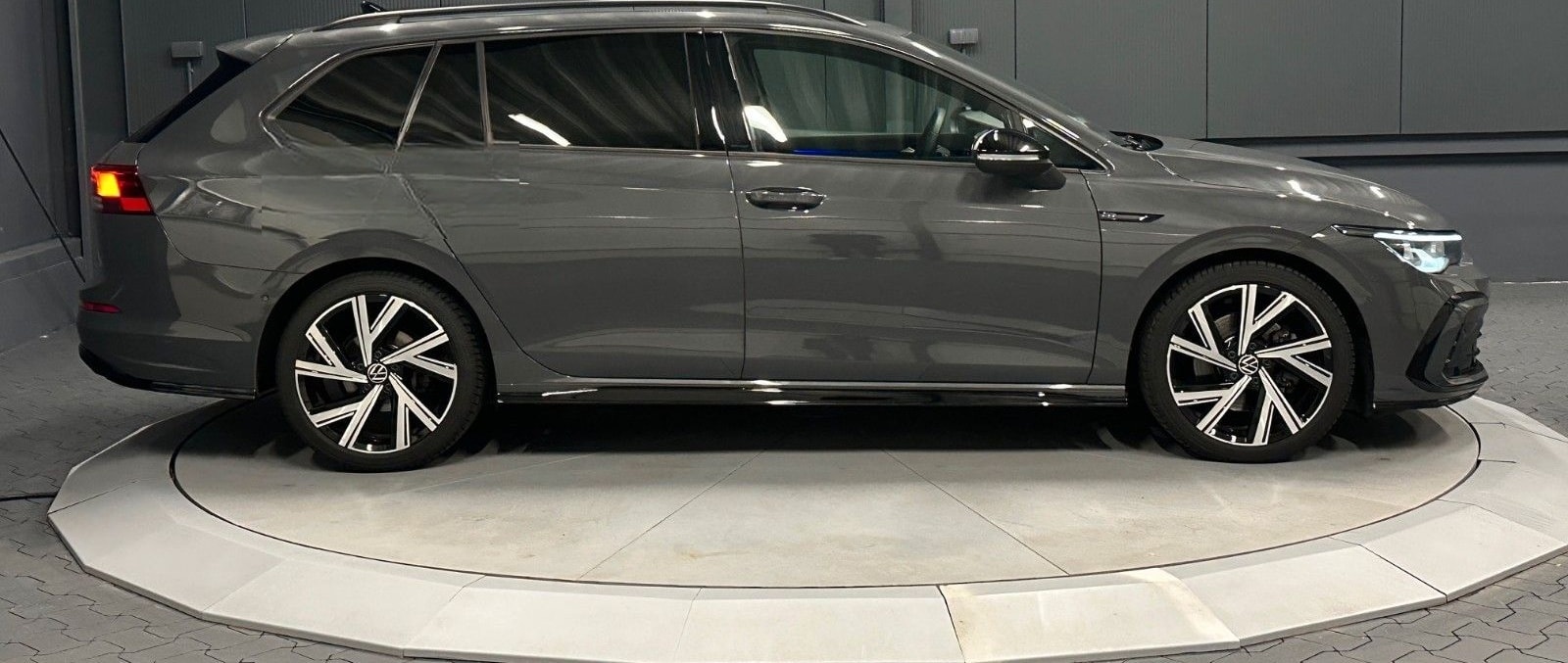 Volkswagen Golf VIII Variant R-Line*Black Style*18Zoll*KAME foto 6